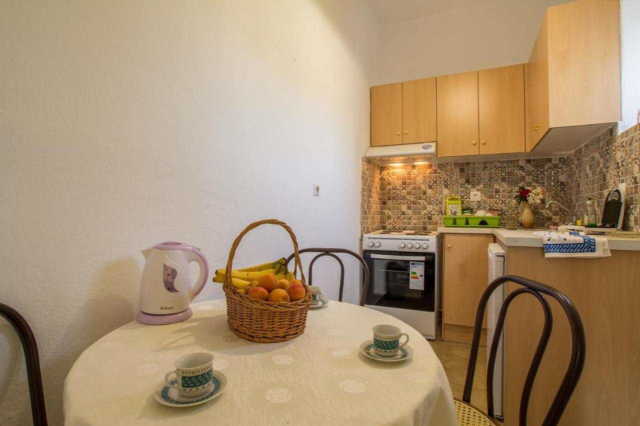 Aggeliki Apartments Dassia By Hotelius カト・コラキアナ エクステリア 写真